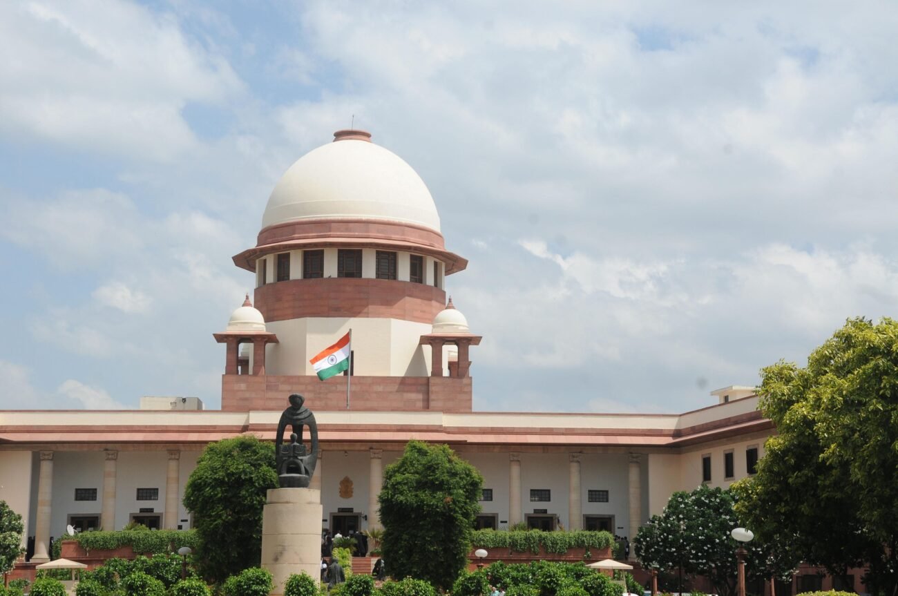 SC Warns Mumbai Developer About Illegal Structures