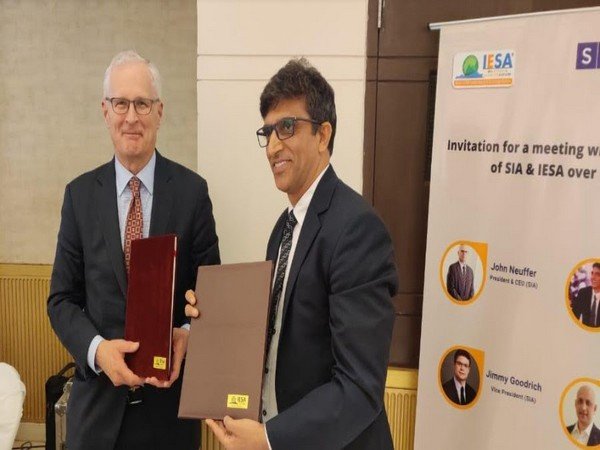 US Semiconductor Industry Body Signs MOU With India On Chip Manufacturing