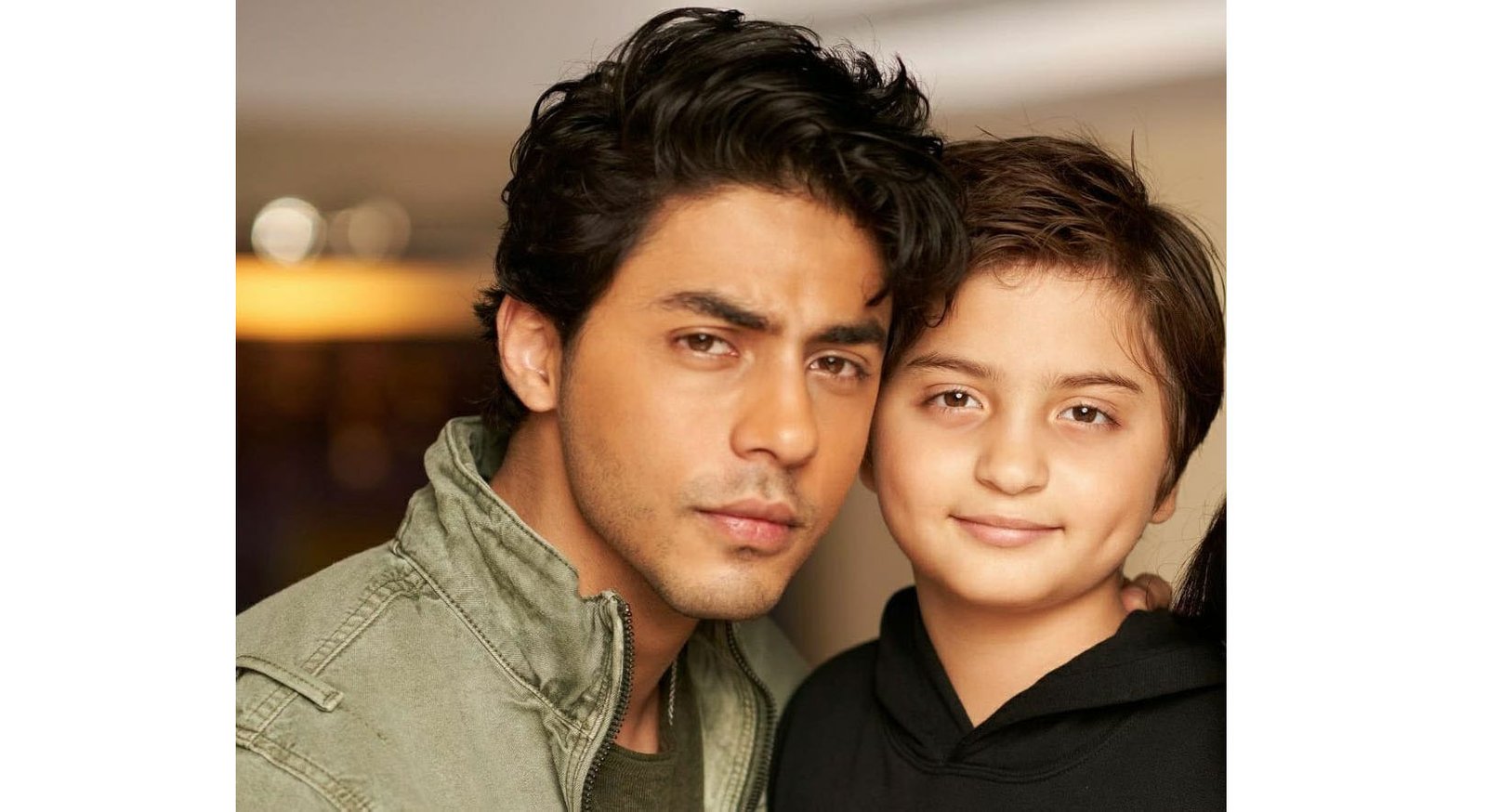 Aryan Khan Posts Pix With Siblings, Internet Goes Wild - IndiaWest News