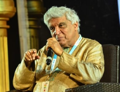 Javed Akhtar Calls Out Pakistan In Pakistan