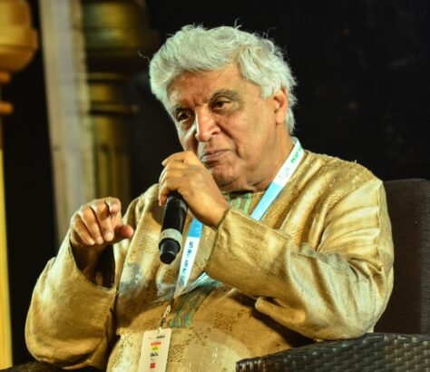 Javed Akhtar Calls Out Pakistan In Pakistan