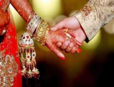 In-India-Only-1-Women-Migrated-To-Other-Cities-For-Jobs-87-For-Marriage-IndiaWest-India-West