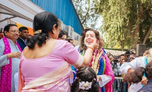 Joe-Biden-Tweets-Holi-Greetings-Secretary-Raimondo-In-Delhi-Enjoys-With-Dance-And-Color-India-West-IndiaWest