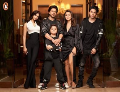 SRK-Gauri-Family-Strike-Stylish-Pose-Create-Storm-Online-India-West-IndiaWest