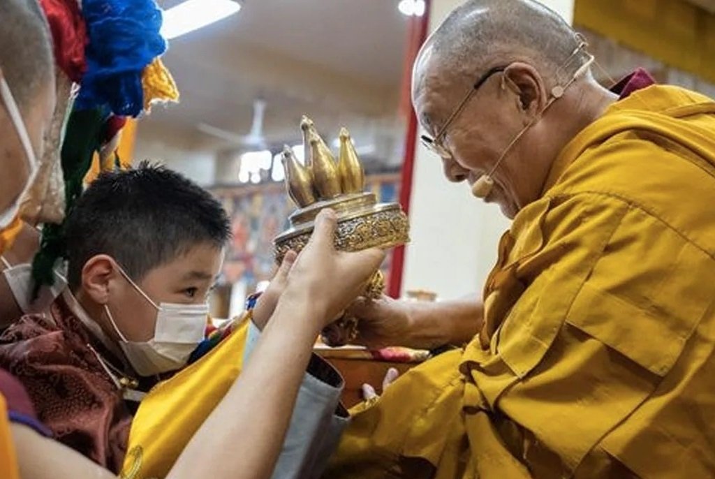 US-Born-Mongolian-Boy-Named-New-Buddhist-Spiritual-Leader-By-Dalai-Lama-India-West-indiaWest
