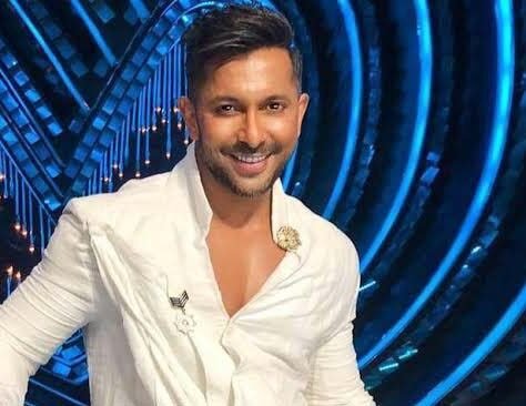 Terence-Lewis-Quit-His-Government-Job-For-A-Dancing-Career-India-West-IndiaWest