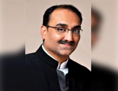 Aditya-Chopra-Does-It-All-From-Evergreen-Romance-To-Big-Ticket-Action-Dramas India West