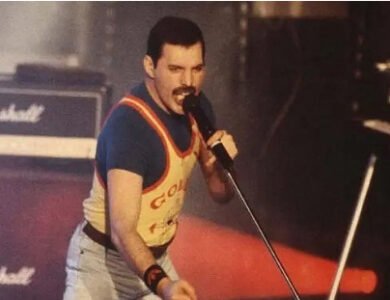Freddie-Mercurys-Stuff-Including-Rare-Song-Lyrics-To-Be-Auctioned