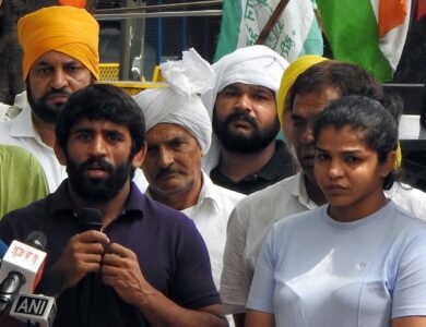 Wrestling-Mess-Eerie-Silence-At-Jantar-Mantar-Cops-Wont-Let-Protesters-Regroup India West