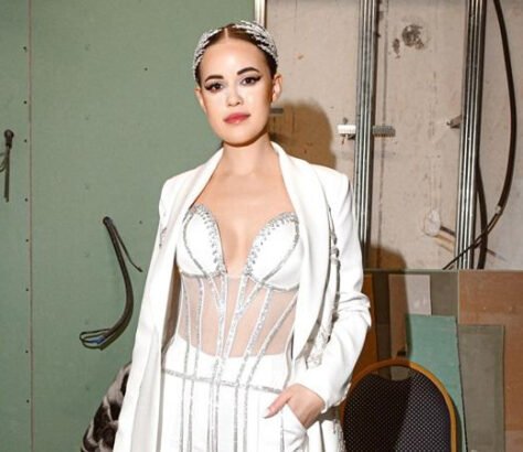 5-Ways-To-Style-A-Corset India WEst