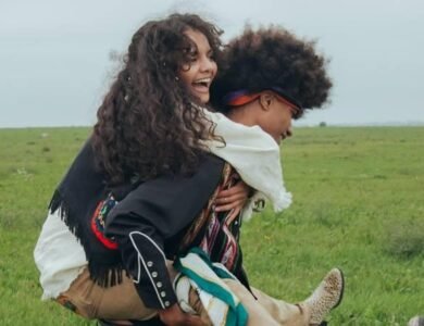Are-Indians-Embracing-Age-Gap-Relationships India west