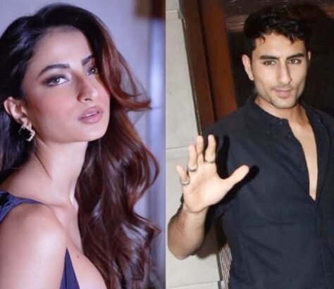 Rumored-Couple-Ibrahim-Ali-Khan-Palak-Tiwari-Step-Out-For-Movie-Night India West