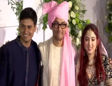 Aamir-Khan-Ex-Wives-Happily-Pose-With-Ira-And-Nupur.webp