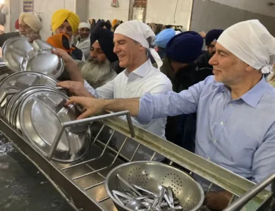 Eric Garcetti Worships In Amritsar, Also Meets Up With Sandhu