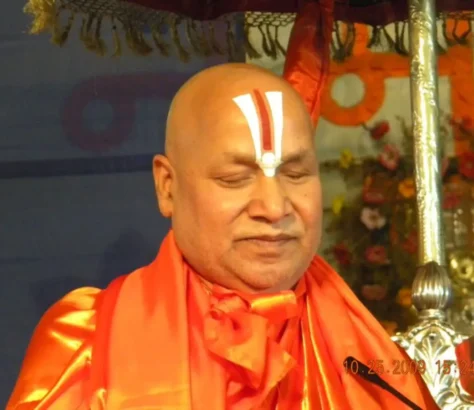 Swami Rambhadracharya: Scholar-Guru Gets Jnanpith