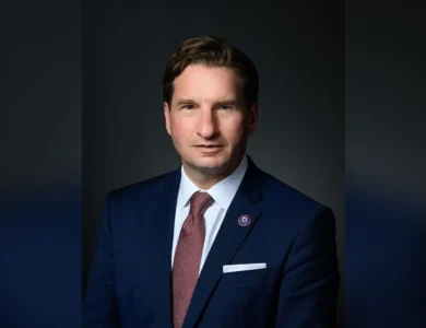 Biden Challenger Dean Phillips Drops Out