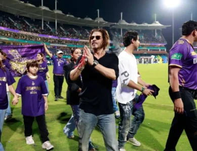 Shah Rukh Khan Celebrates KKR's IPL Win With Family, Team