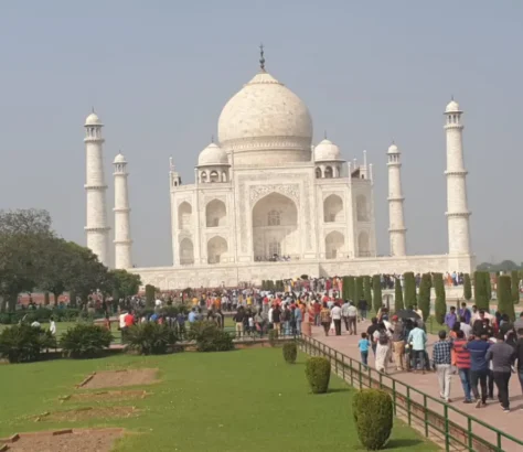 Agra's Environmental Crisis Worsens, Taj Mahal In Danger