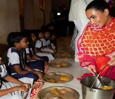 Kardashian-Sisters-Visit-ISKCON-Temple-In-Mumbai.webp