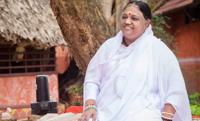Mata Amritanandamayi On US Tour For First Time After Pandemic