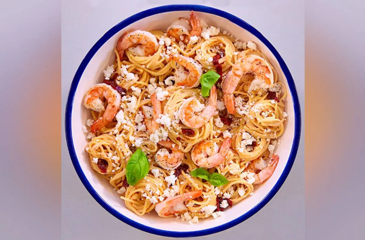 Creamy-California-Chipotle-Shrimp-Spaghetti.webp