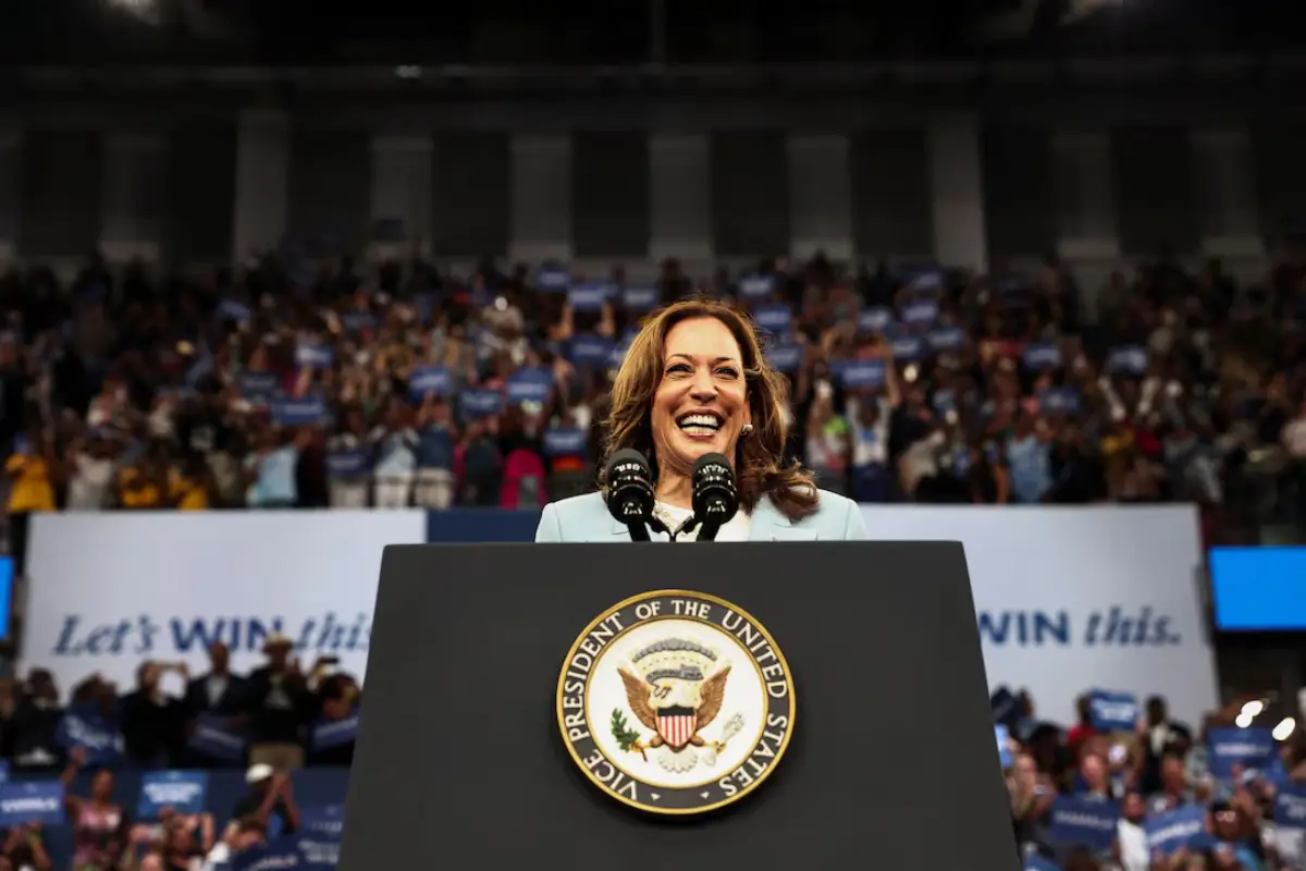 July Fundraising: Harris Pulls In $310 Million, Trump $139