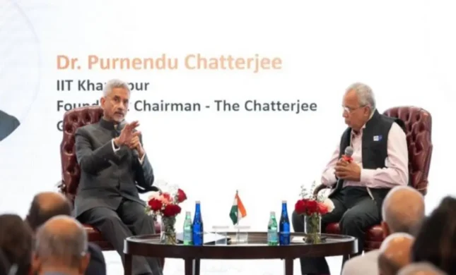 Jaishankar Meets With IIT Alumni In NY