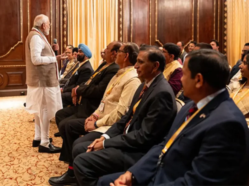 Modi Meets Members Of Overseas Friends of BJP In NY