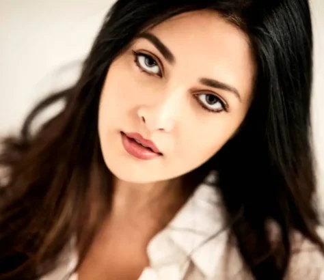 Riya Sen Makes Hollywood Debut