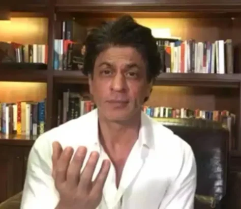 Shah-Rukh-Khan-Is-A-Reader-Has-A-Vast-Book-Collection.webp