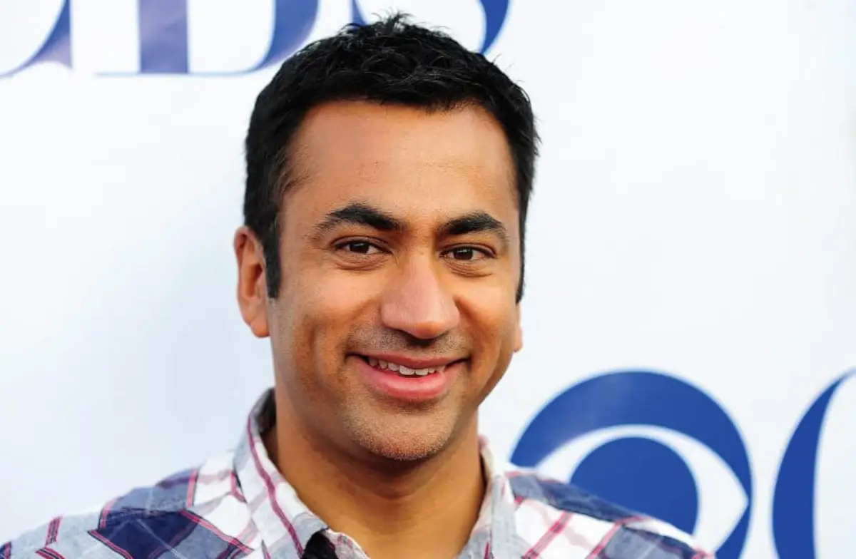 Kal Penn Wants To Host The Daily Show and Revisit Harold & Kumar