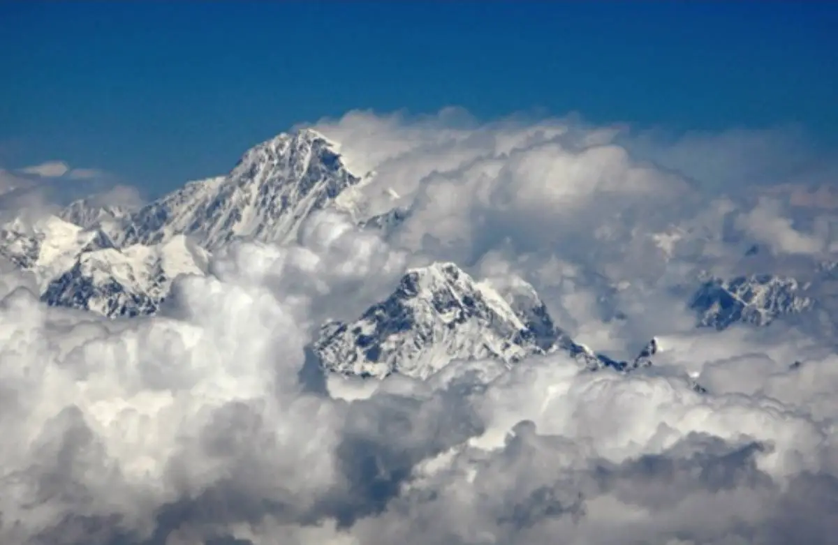 Mount Everest Is Growing...And Getting Taller