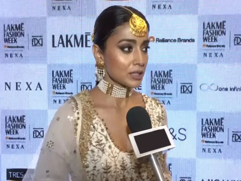 Showstopper Shriya Saran Doesn’t Walk But Dances Kathak