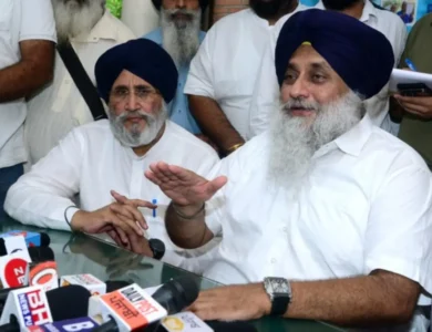 Badal Serves Out Punishment At Golden Temple