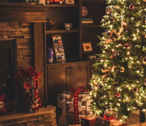 Creative Ways To Transform Your Christmas Tree