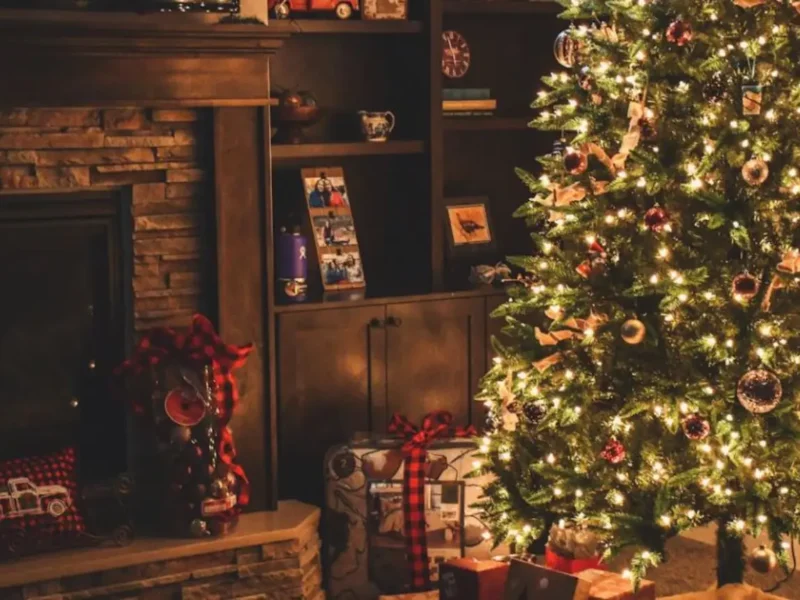 Creative Ways To Transform Your Christmas Tree