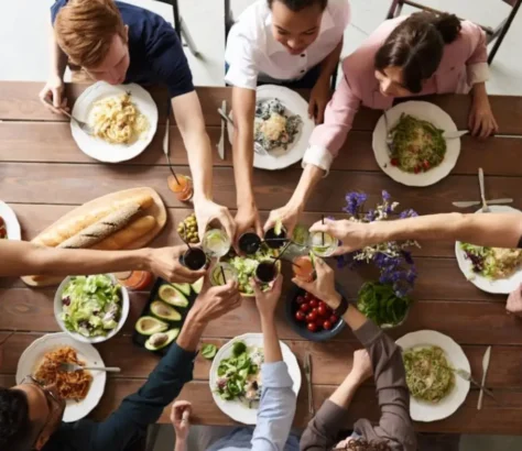 Host A Stress-Free Holiday Dinner Party