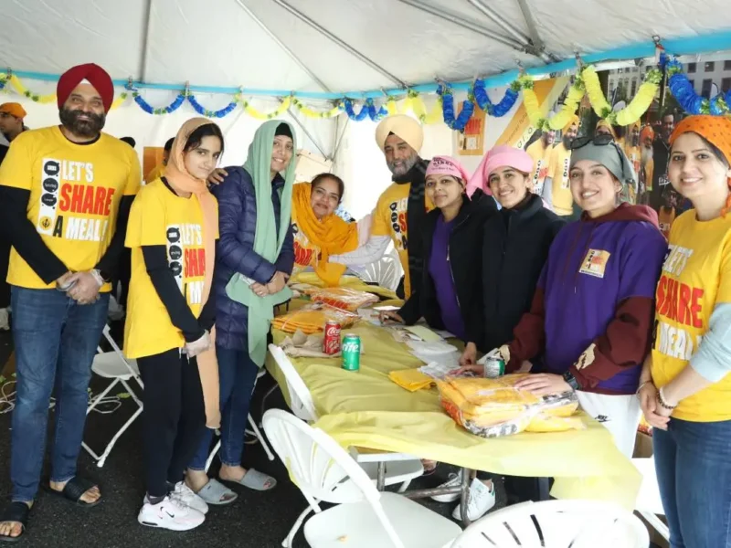 Sikh Nonprofit Serves Thousands Of Free Thanksgiving Meals