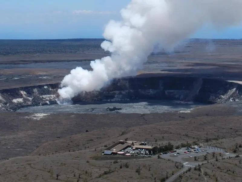 Kilauea Volcano Erupts For Seventh Time