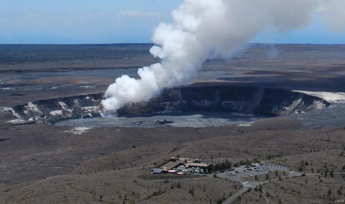 Kilauea Volcano Erupts For Seventh Time