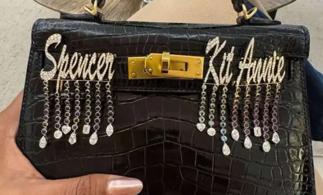Mindy Kaling Has Indeed Arrived, Check Out Her Custom Hermès Bag