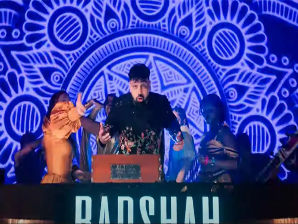 Badshah Puts A Modern Spin On Big B & Jaya Prada’s Classic Song