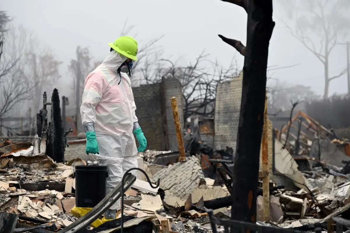 EPA, LA County Working On Largest Wildfire Hazardous Waste Cleanup Ever