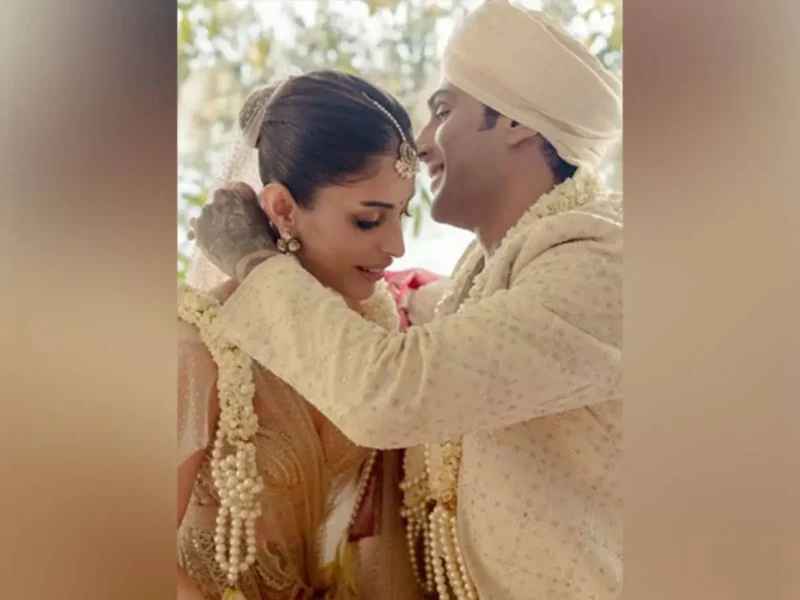 Prateik Babbar, Priya Banerjee Get Married