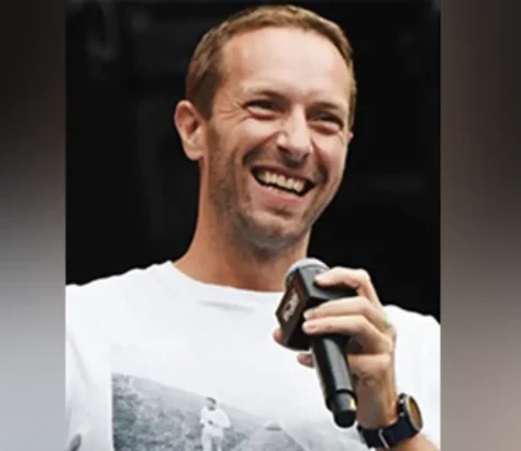 Prior To Grammys, Chris Martin Takes Dip In Triveni Sangam