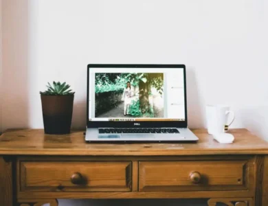 5 Must-Have Items On Your Office Desk To Boost Productivity