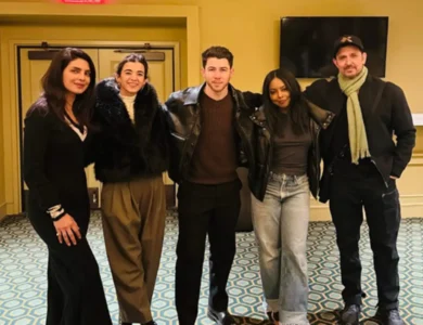 Hrithik-Saba-Attend-Nick-Jonass-Broadway-Show-In-NY-2.webp