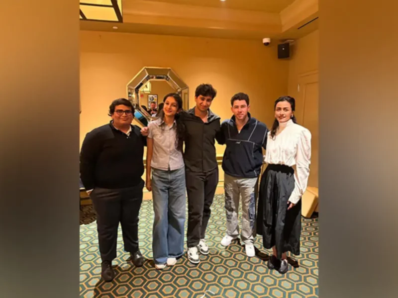 Namrata Shirodkar, Kids Attend Nick Jonas's Broadway Show
