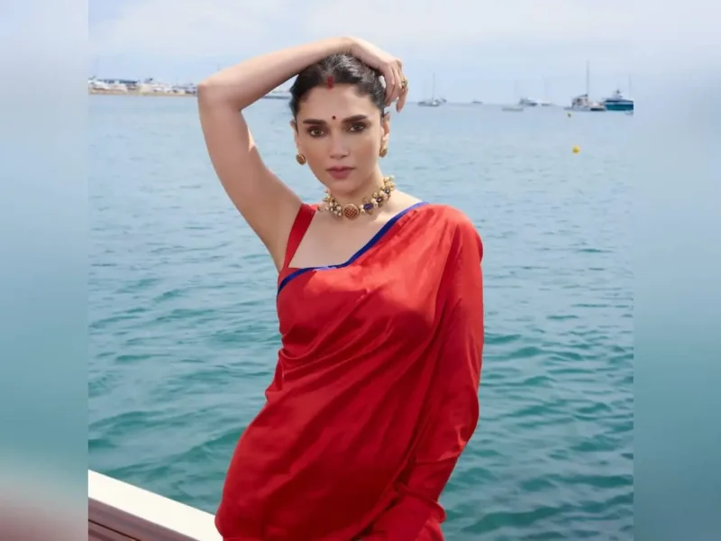 Cannes: Aditi Rao Hydari Is Drop-Dead Gorgeous In Traditional Indian Look