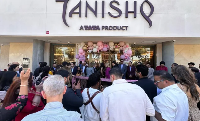 Connecting-Diaspora-Roots-With-Modern-Retail-Tanishq-Opens-In-Santa-Clara.webp